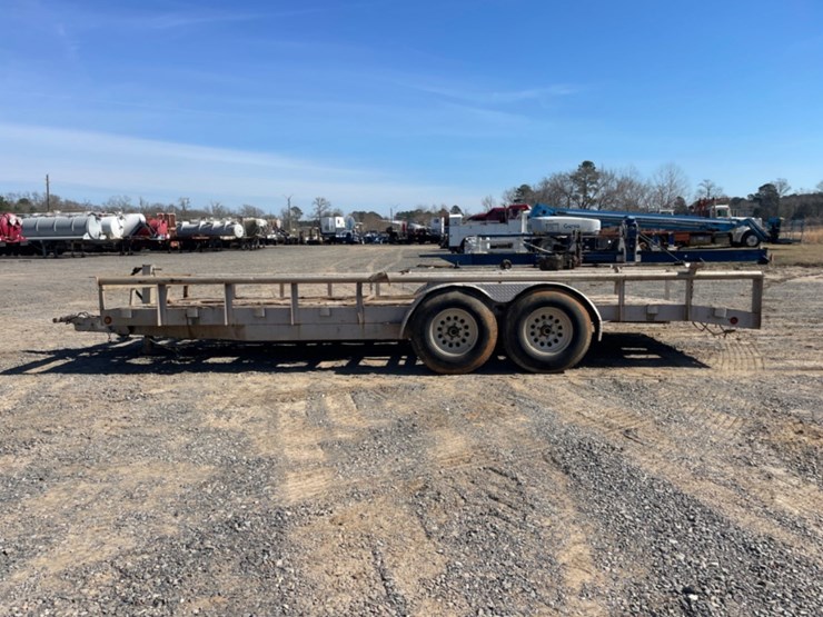 2008-progressive-20'-x-7'-bumper-pull-trailer-image-7