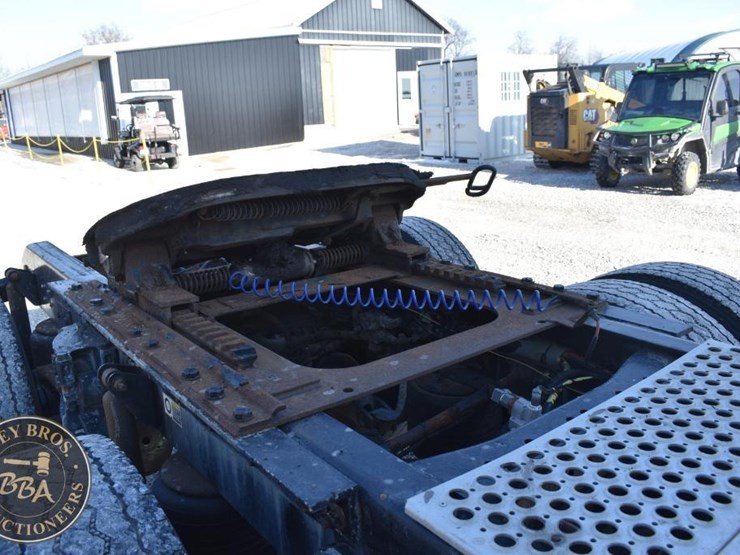 2012-kenworth-t660-image-24