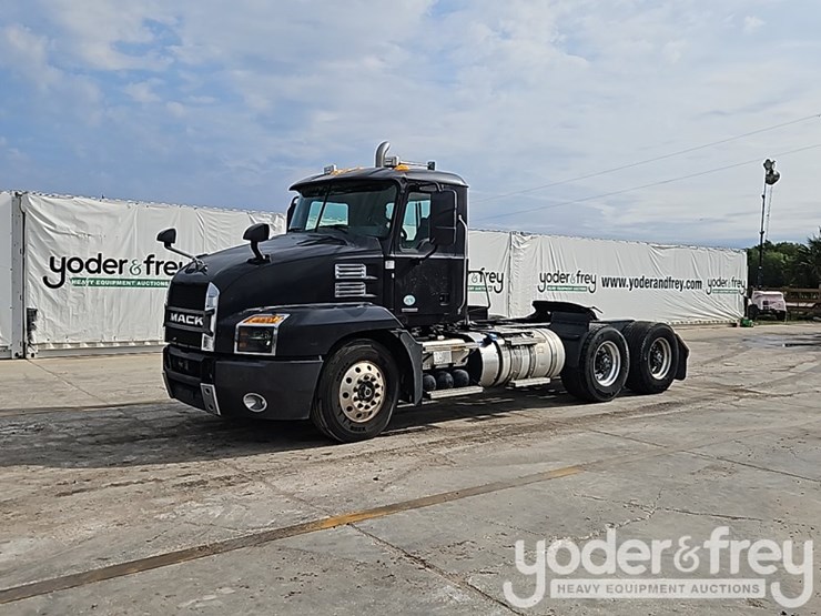 2021-mack-mack-anthem-t64-6x4-truck-tractor,-day-cab,-mp-7-425hp-diesel-engine,-automatic-m-drive-transmission-image-2