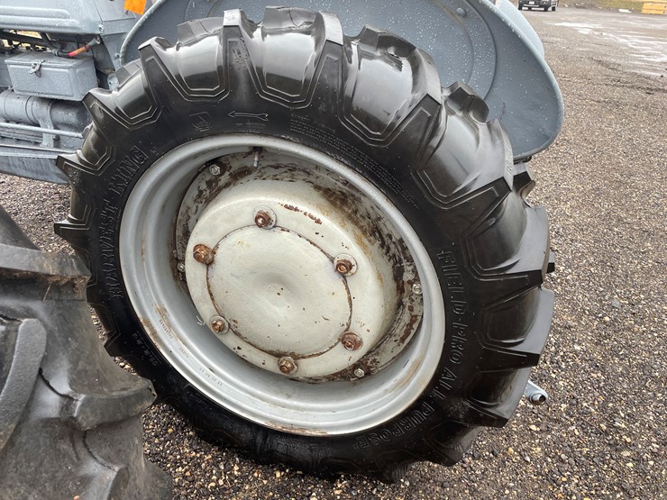 2019-ford-9n-image-22