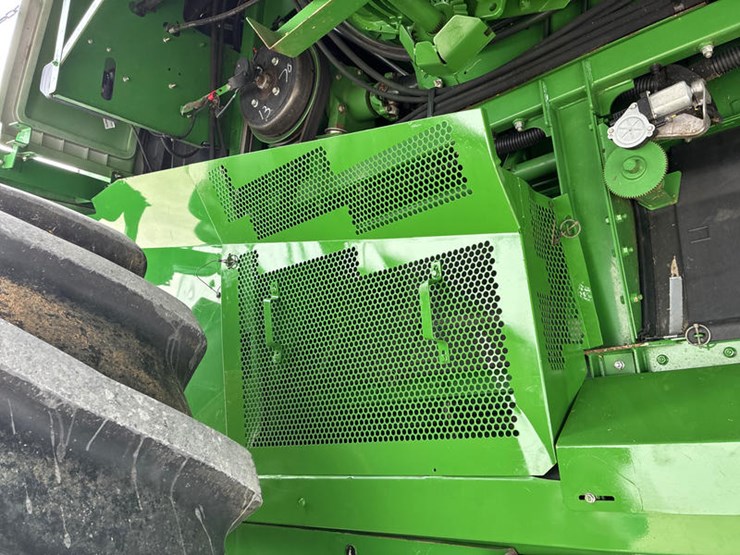 2014-john-deere-s670-image-53