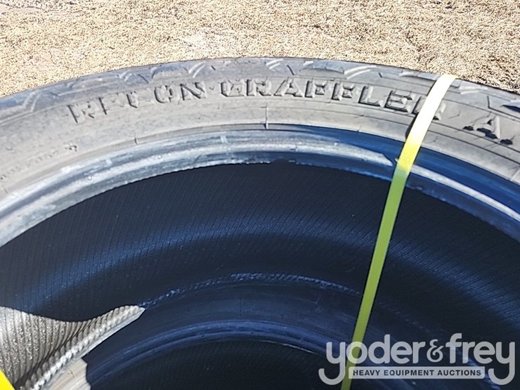 recon-grapple-a/t-tires,-295/60/r20-image-10