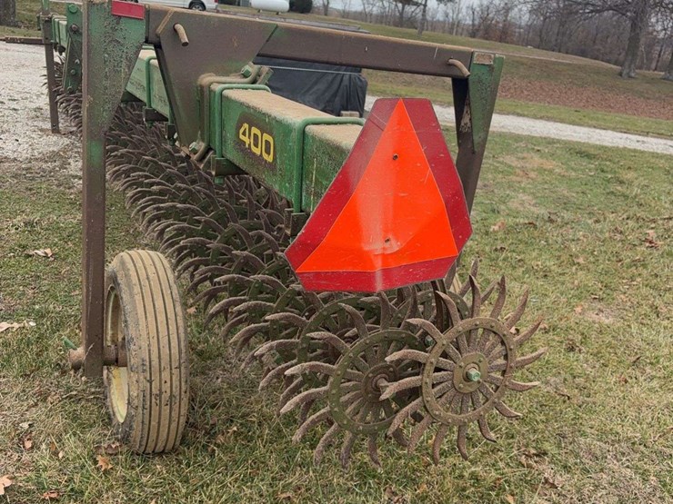 john-deere-400-image-9