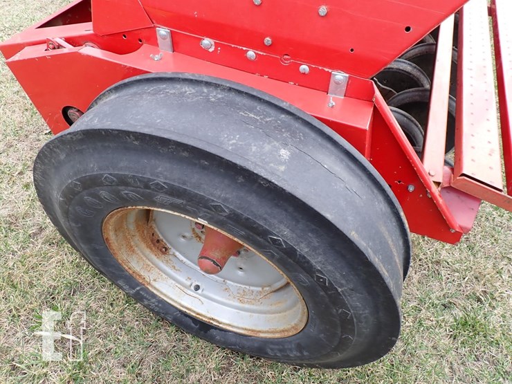 case-ih-5300-image-7