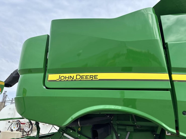 2014-john-deere-s670-image-14