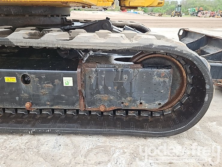 2023-caterpillar-306-image-12