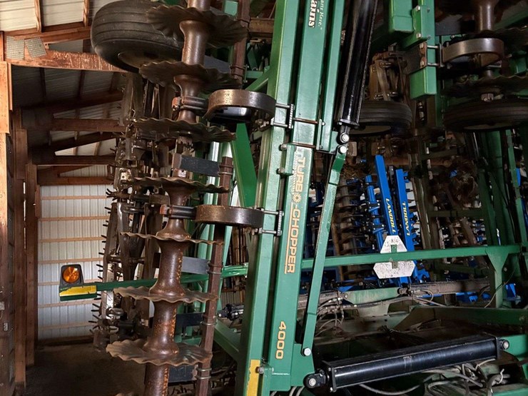 great-plains-4000-image-11