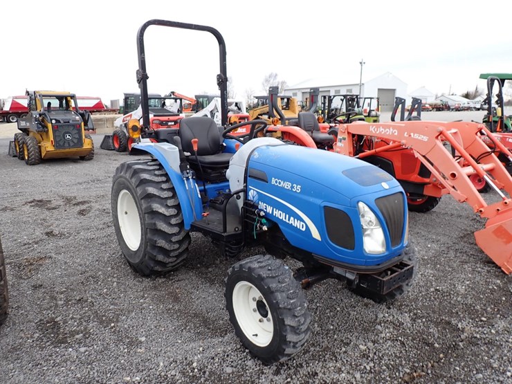 new-holland-35-image-1