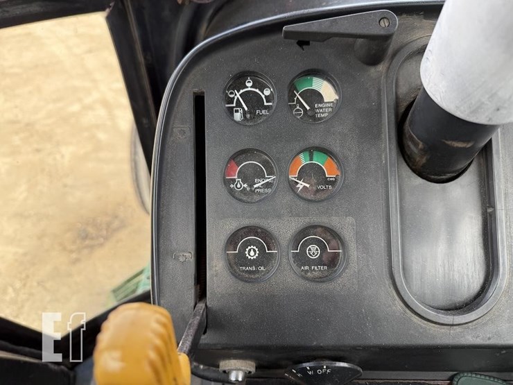 john-deere-4840-image-15