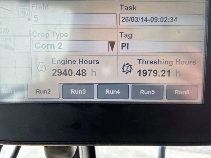 2009-new-holland-cr9060-image-100