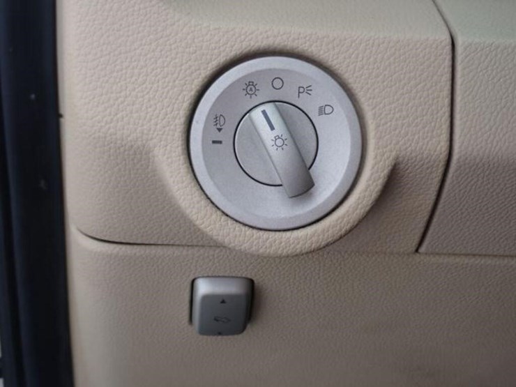 2009-lincoln-navigator-image-16