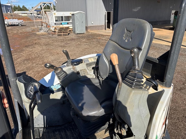 2017-bobcat-e35i-image-18