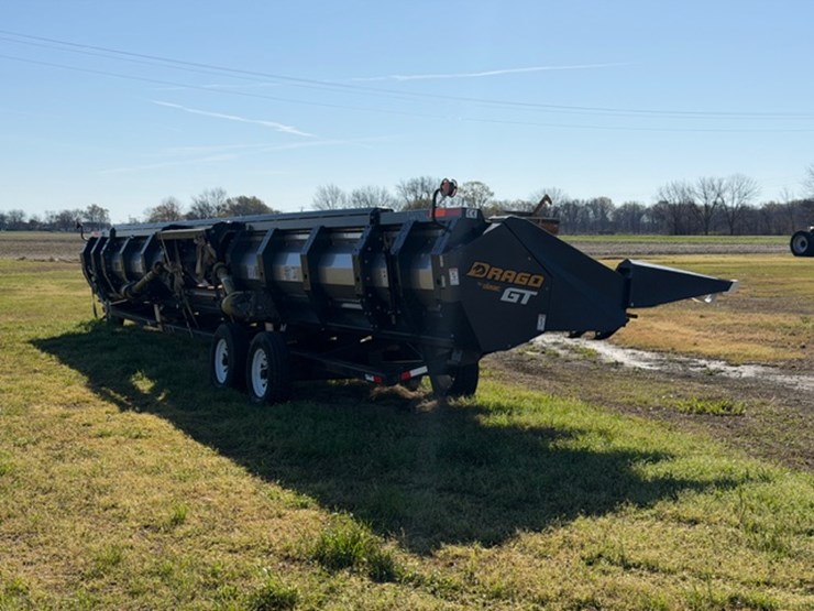#2641-•-2025-drago-12-40-12-row-corn-header-image-3