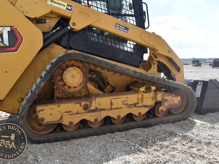 2020-caterpillar-299d3-image-43