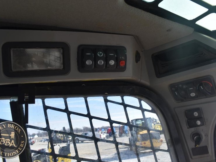 2017-caterpillar-289d-image-52