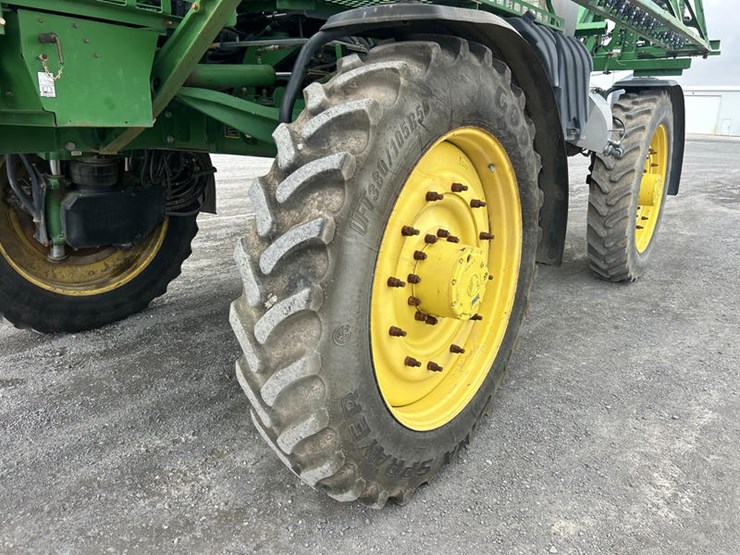 2018-john-deere-r4045-image-5