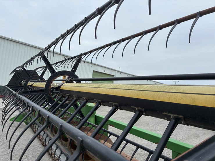 2012-john-deere-630f-image-5