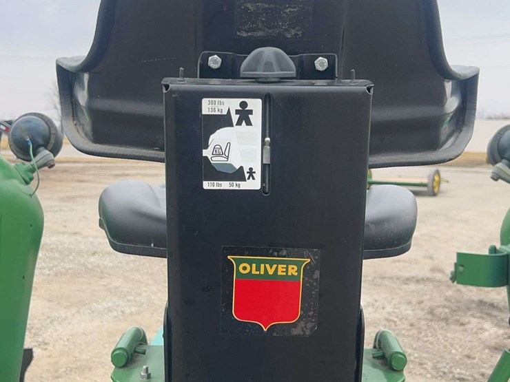 oliver-super-77-image-47