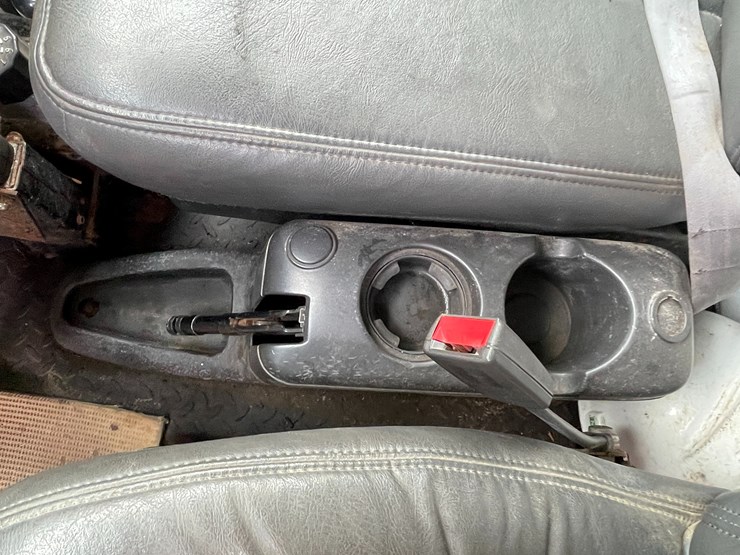 #2015-•-2009-chevy-c7500-single-axle-dump-truck-(has-wi-title)-image-49