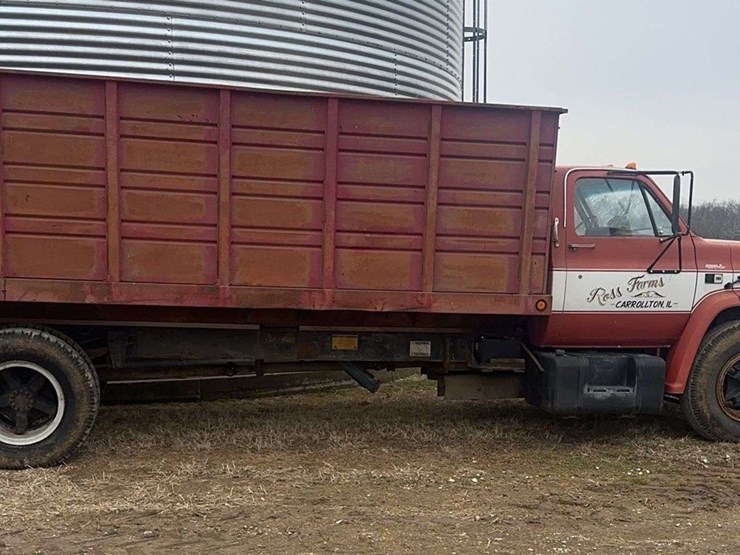 1989-gmc-7000-image-1