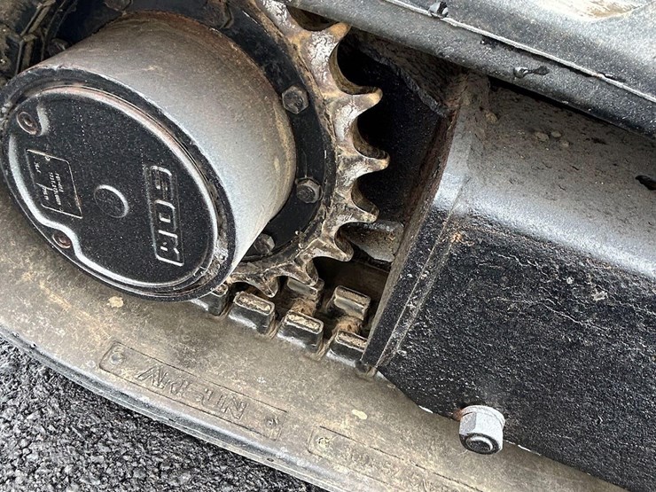 2000-bobcat-334c-image-14