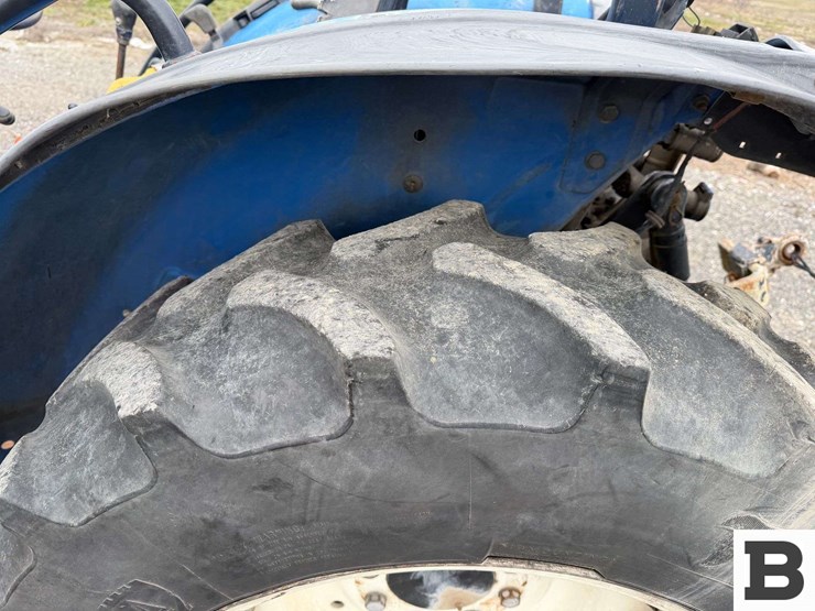 2002-new-holland-tn75v-image-23