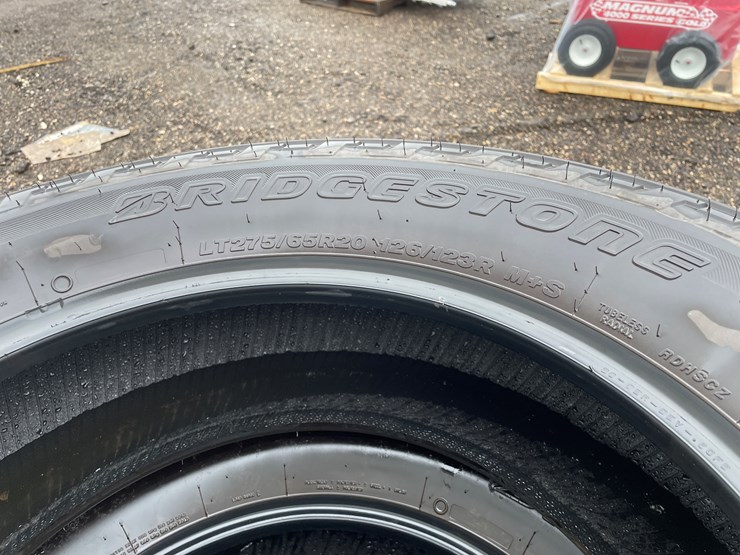 #3102-•-(4)-bridgestone-dueler-truck-tires-image-4