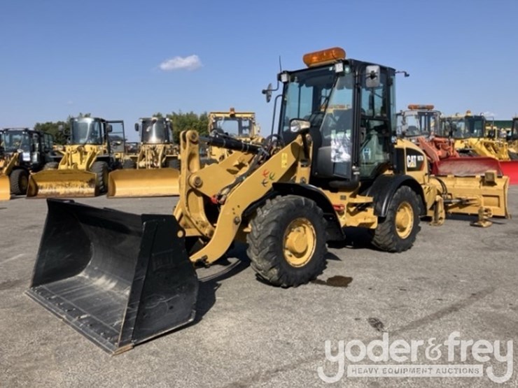 2016-caterpillar-907m-image-1