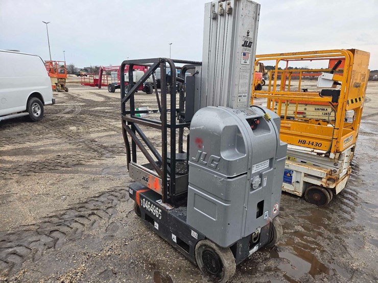 2016-jlg-20mvl-image-4