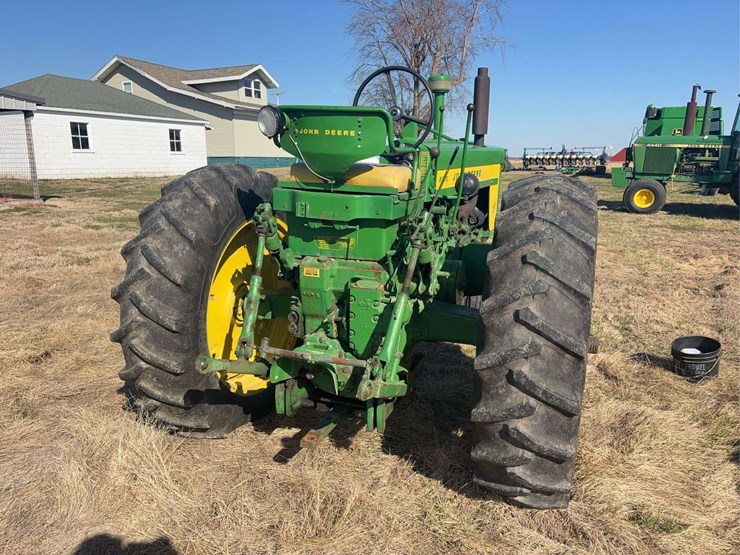 1958-john-deere-720-image-4