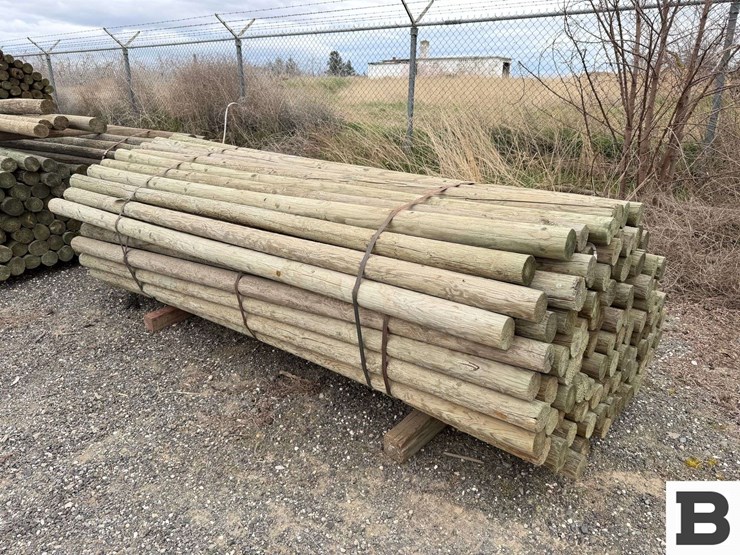 10'-pressure-treated-trellis-posts-image-2