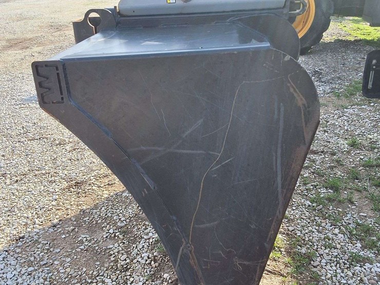 2010-new-holland-t7050-image-30