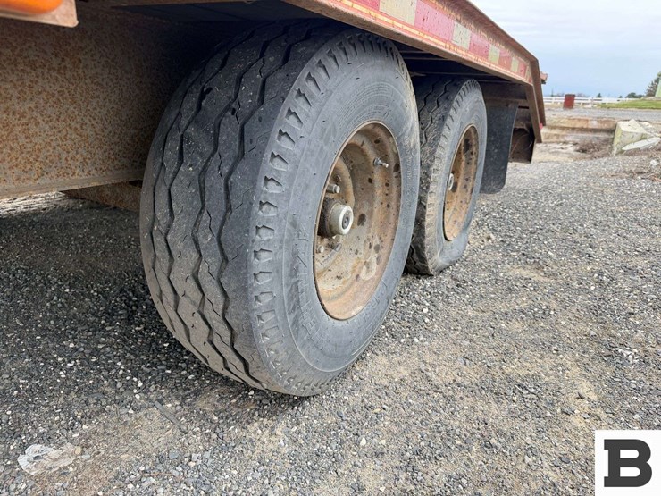 1993-donahue-uf-24-b-20'-gooseneck-flatbed-trailer-image-14