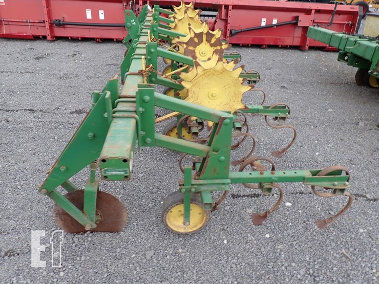 john-deere-825-image-5