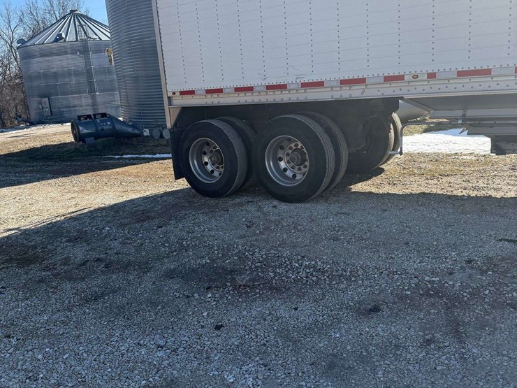 2017-wilson-hopper-bottom-image-14