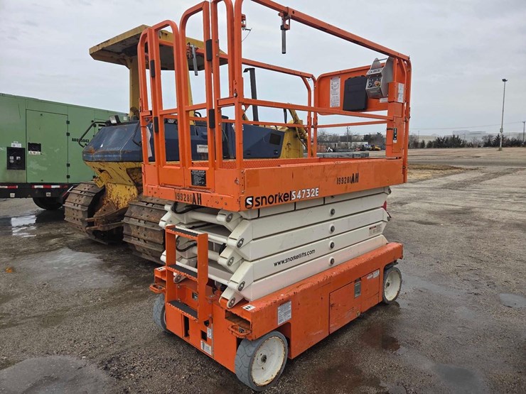 2017-snorkel-s4732e-image-3