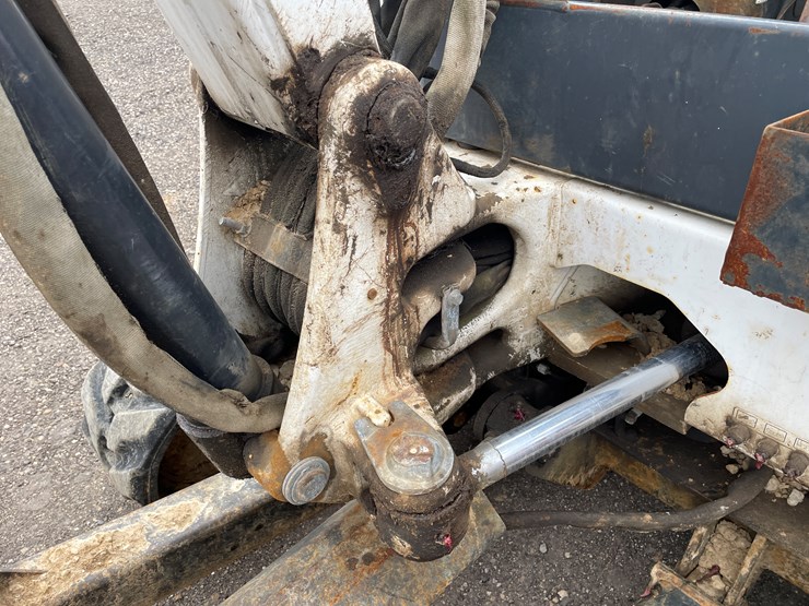 2006-bobcat-331g-image-25