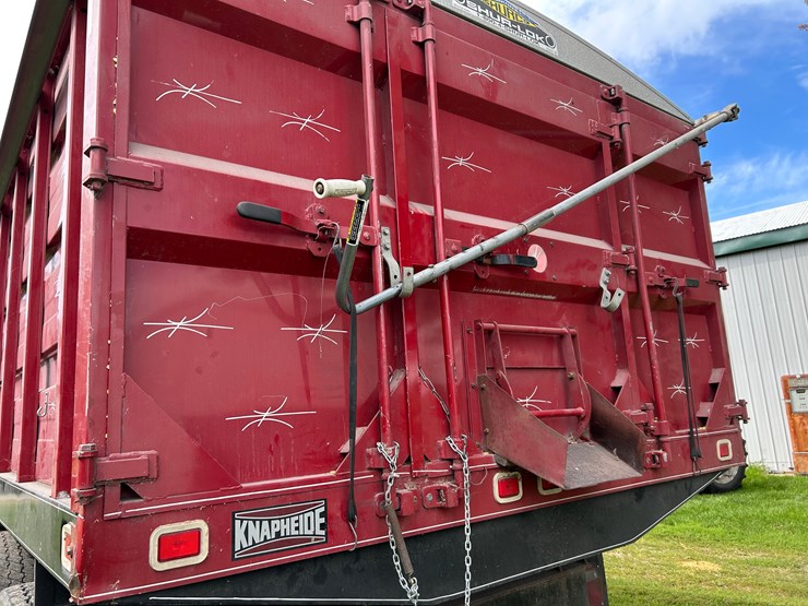 2012-freightliner-/-knapheide-20’-bed-image-10