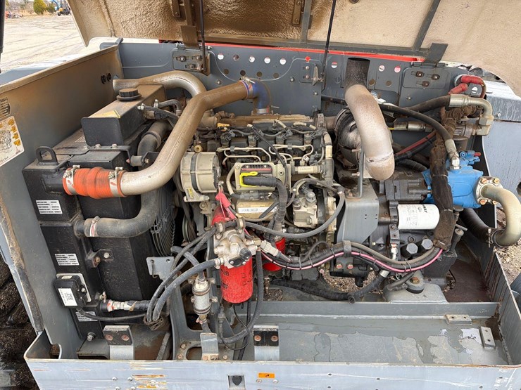 2017-skyjack-sj643th-image-11