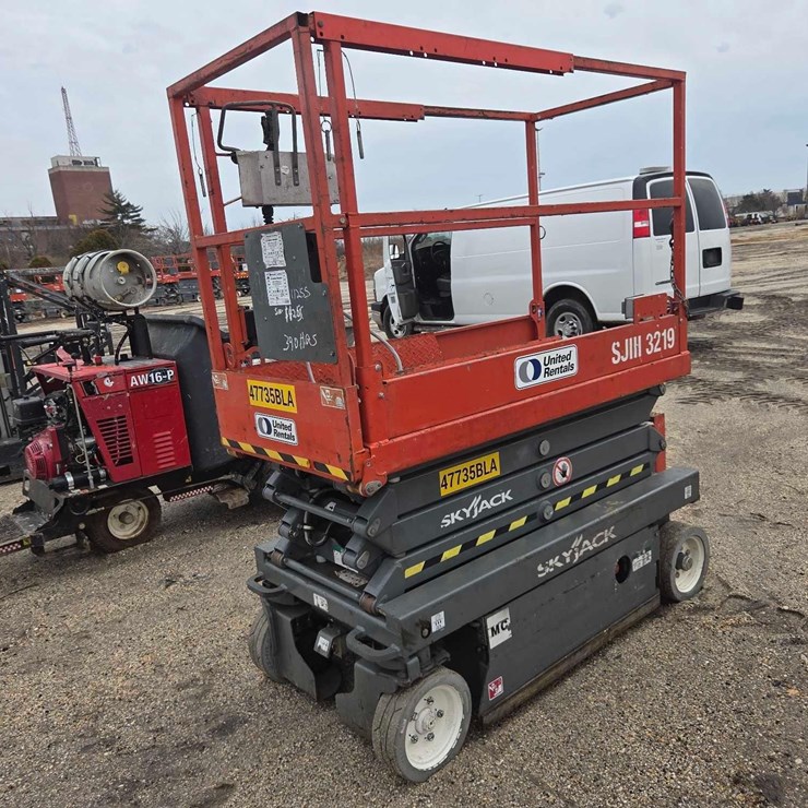 2017 SKYJACK SJIII3219