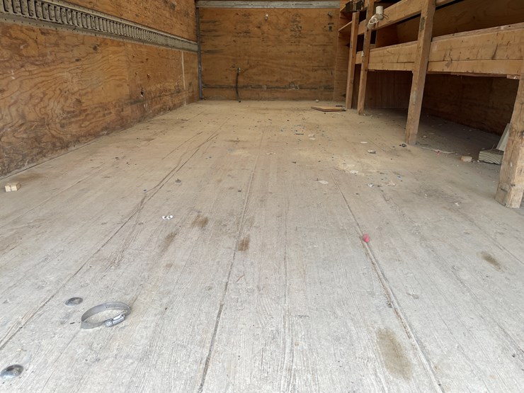 2014-ford-f550-xl-image-29