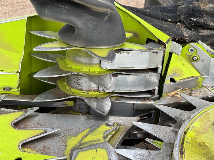 claas-orbis-750-image-9