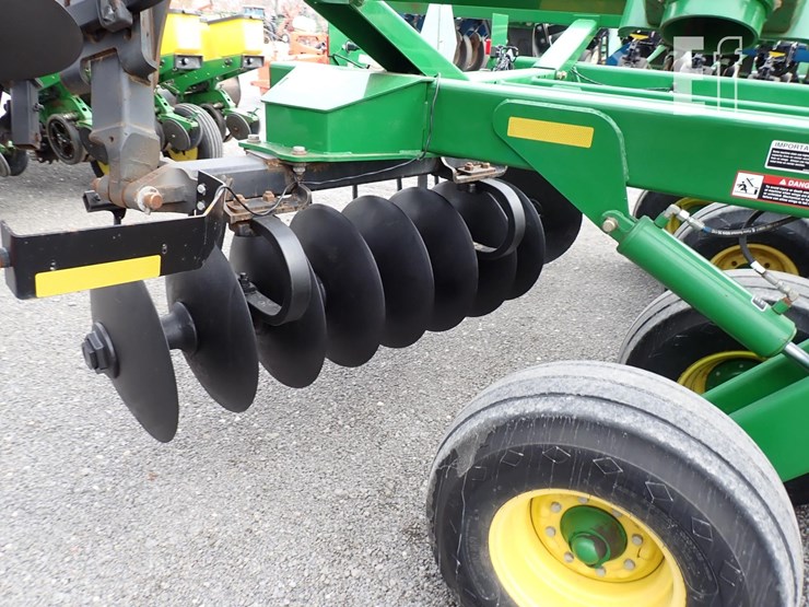 john-deere-2623-image-10