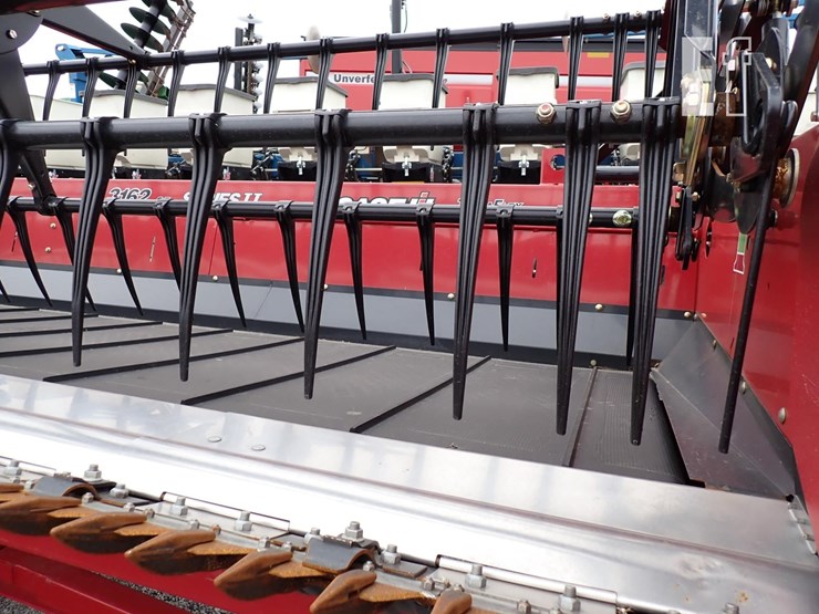 2020-case-ih-3162-image-3