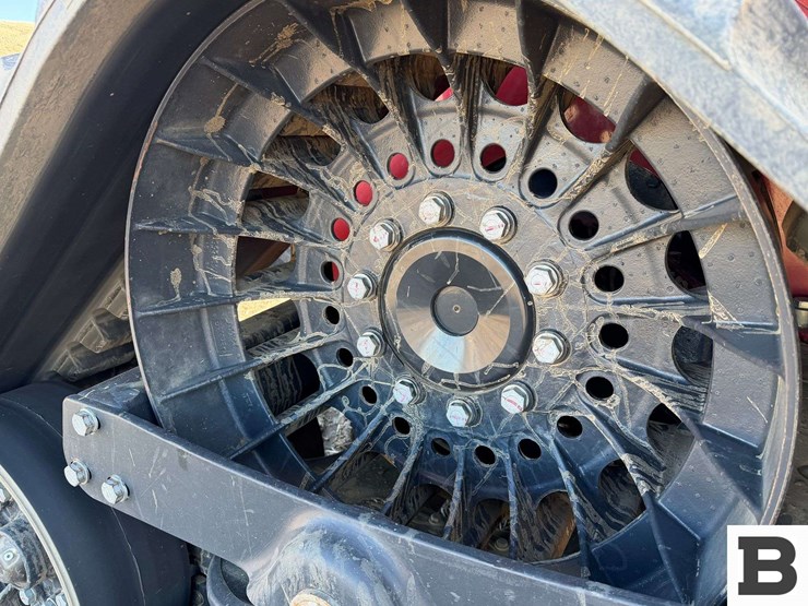 2024-case-ih-525-image-78