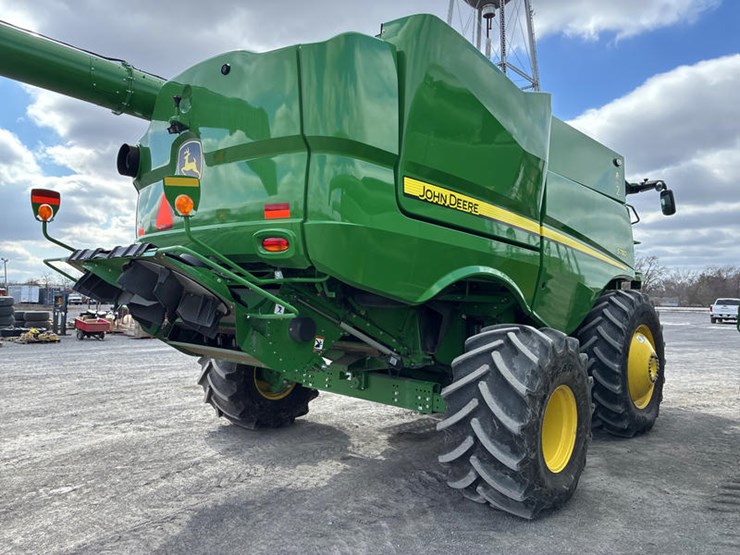 2023-john-deere-s780-image-5