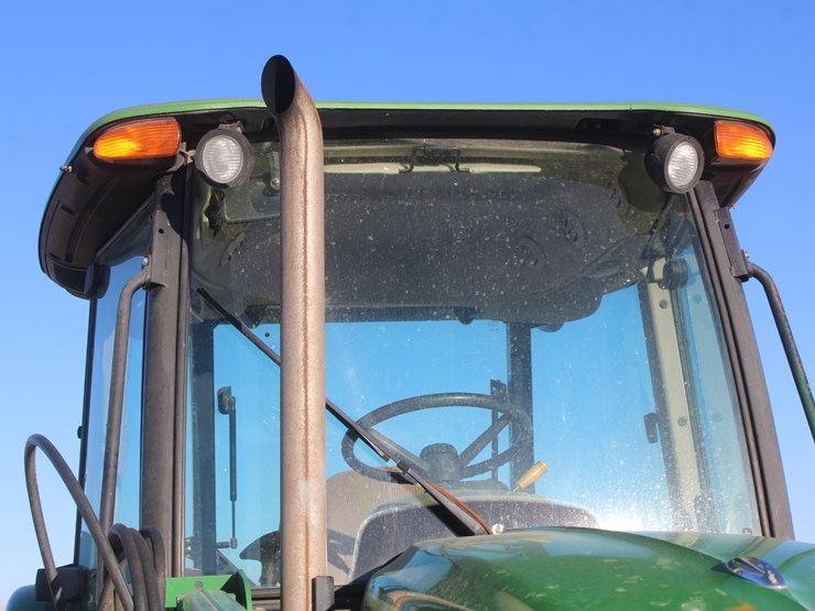 2011-john-deere-6115d-image-47