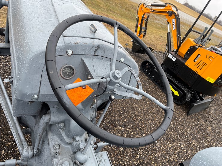 2019-ford-9n-image-26