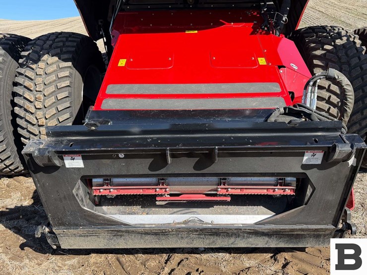 2025-case-ih-8260-image-12