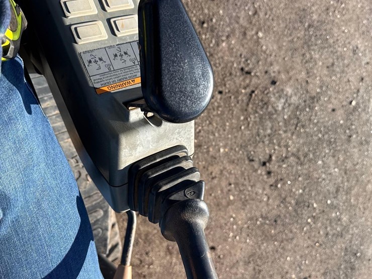 2017-bobcat-e35i-image-22